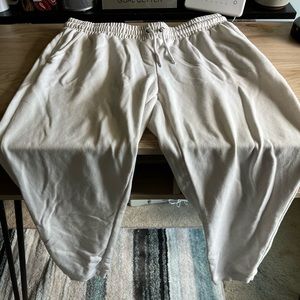 Old navy cream sweat pants - Large